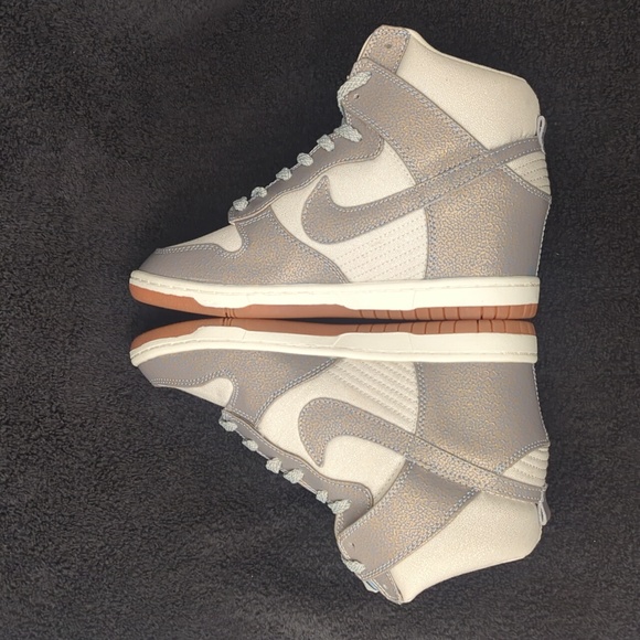 Nike Dunk Sky High Essential 'Silver lce Blue' Sneaker Wedges - Picture 9 of 11